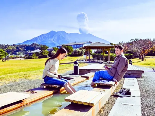 Sakurajima Foot Bath / 熔岩渚足浴公园.webp