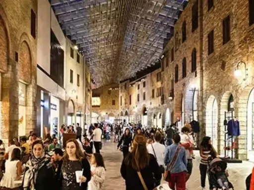 THE OUTLET VILLAGE