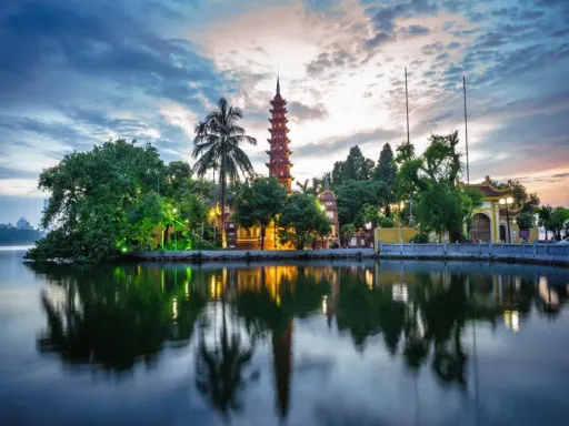 Buddhist Tran Quoc Pagoda - Hanoi.webp