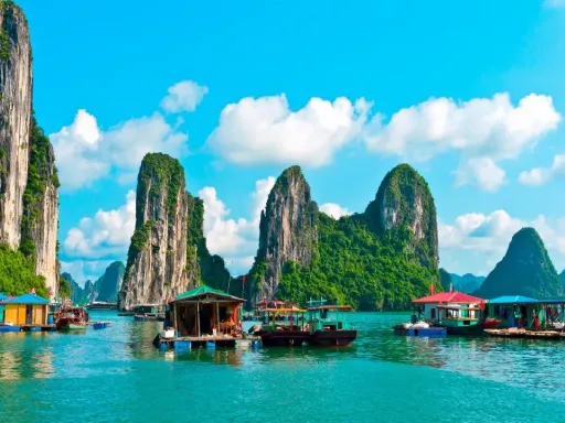 Ha Long Bay Cruise - Ha Long Bay.webp