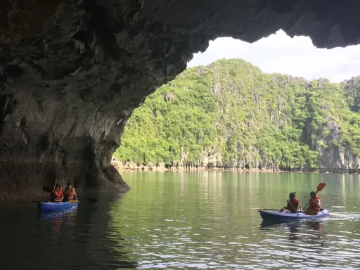 Luon Cave - Ha Long Bay.webp