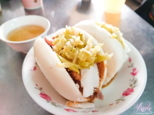 Yong Le Market local food.jpg
