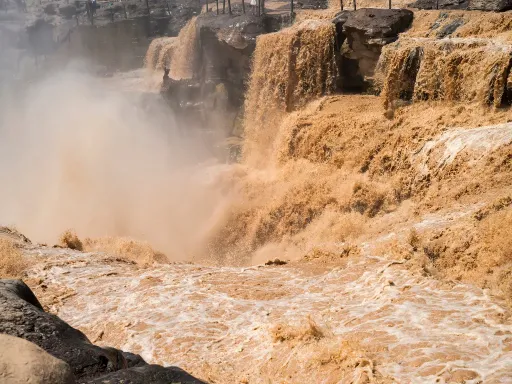 Hukou Waterfall壶口瀑布.png