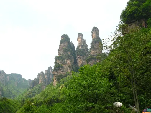 Triple Sister Peak 三姐妹峰.png