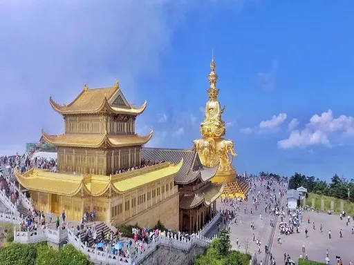 Golden Summit 峨眉山金顶 .webp