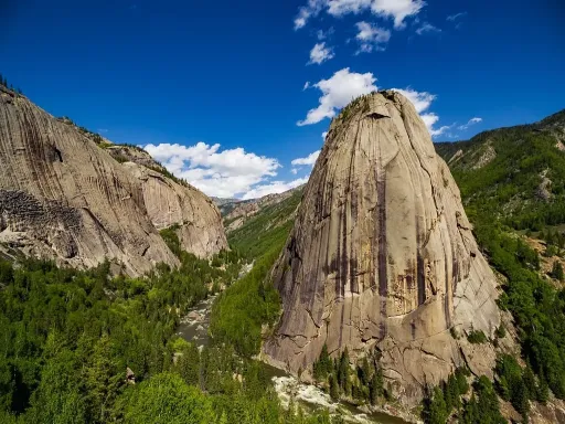 Shenzhong Mountain 神钟山.png