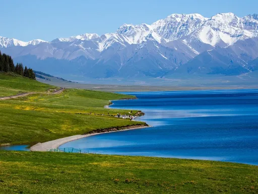 Sailimu lake 赛里木湖1.jpg
