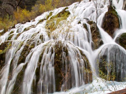 Shuzheng Waterfall 树正瀑布