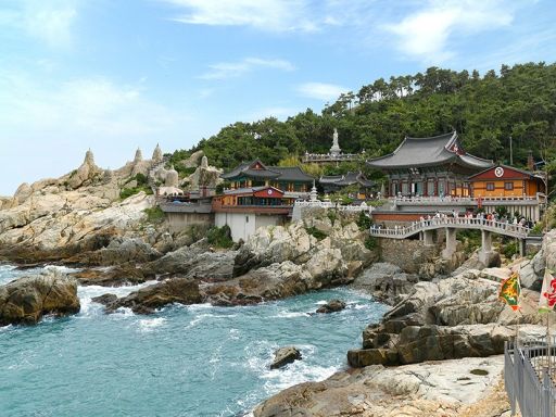 Busan Haedongyonggusa temple