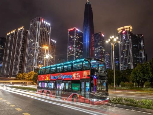 Experience the Red Fatty Sightseeing Bus 体验红胖子观光巴士