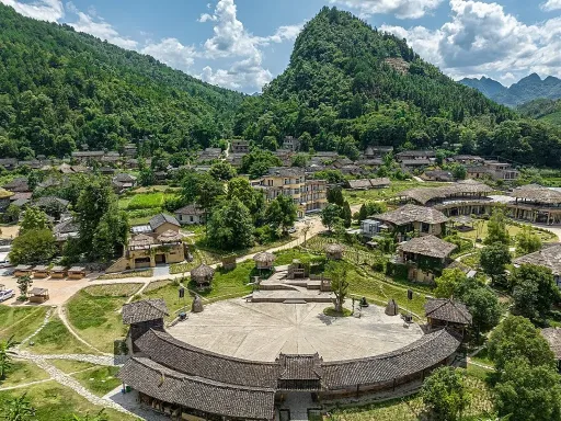 Yaoshan Ancient Village瑶山古寨.jpg