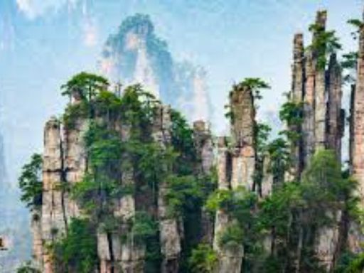 11D 9/10N ZHANGJIAJIE & YANGTZE RIVER CRUISE + CHONGQING