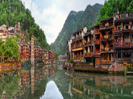 8D ZHANGJIAJIE/PHOENIX ANCIENT TOWN