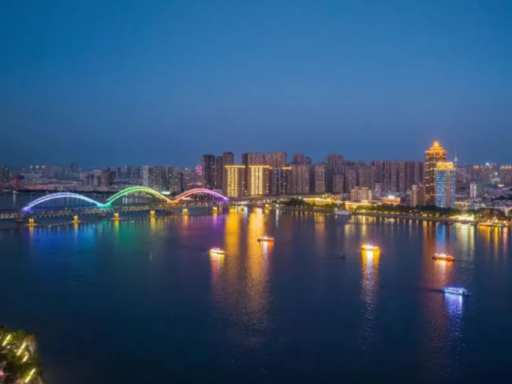 松花江夜景