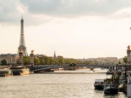 Pont Alexandre III and La Seine