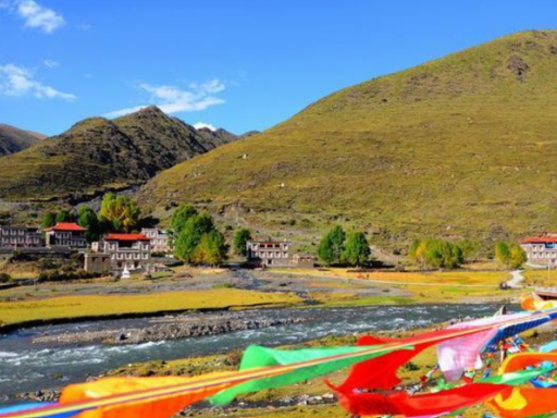 情歌故乡康定古城