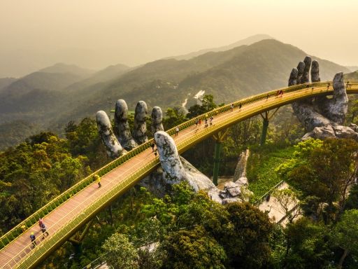 7D6N DANANG – HUE (SCENIC TRAIN)– PHONG NHA CAVE – HOI AN – BANA HILLS